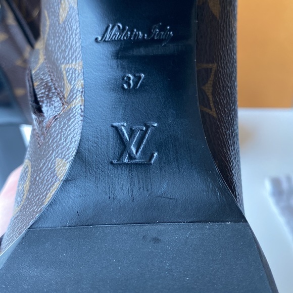 SOLD/ Louis Vuitton Star Trail Ankle Boots 37 - Picture 7 of 7